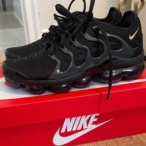 Men's Nike Black and Gold VaporMax Plus Shoes